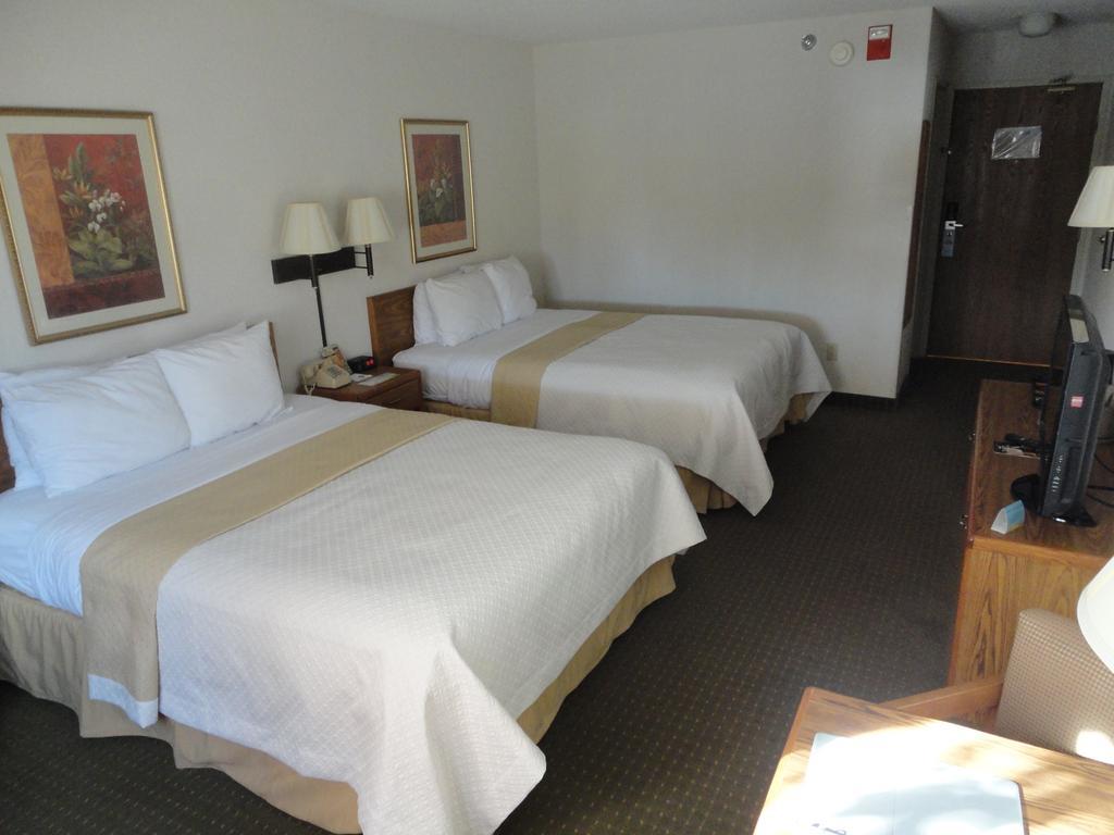 Days Inn By Wyndham Rapid City Zewnętrze zdjęcie
