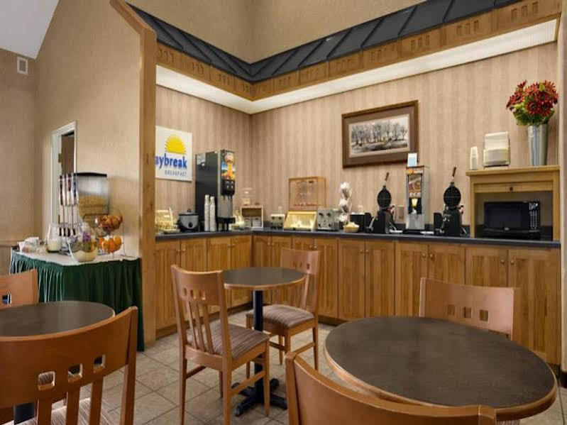 Days Inn By Wyndham Rapid City Zewnętrze zdjęcie